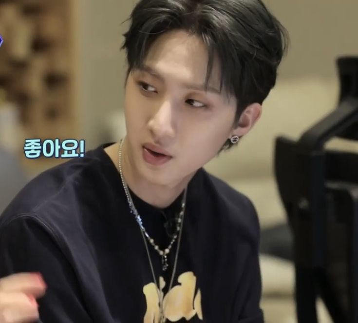 shinwonator's tweet photo. "who's asking for hui's help to produce the debut?" / "literally nobody asked for that"

may i present you a thread of people doing the very exact https://t.co/YXgCX2KMEx