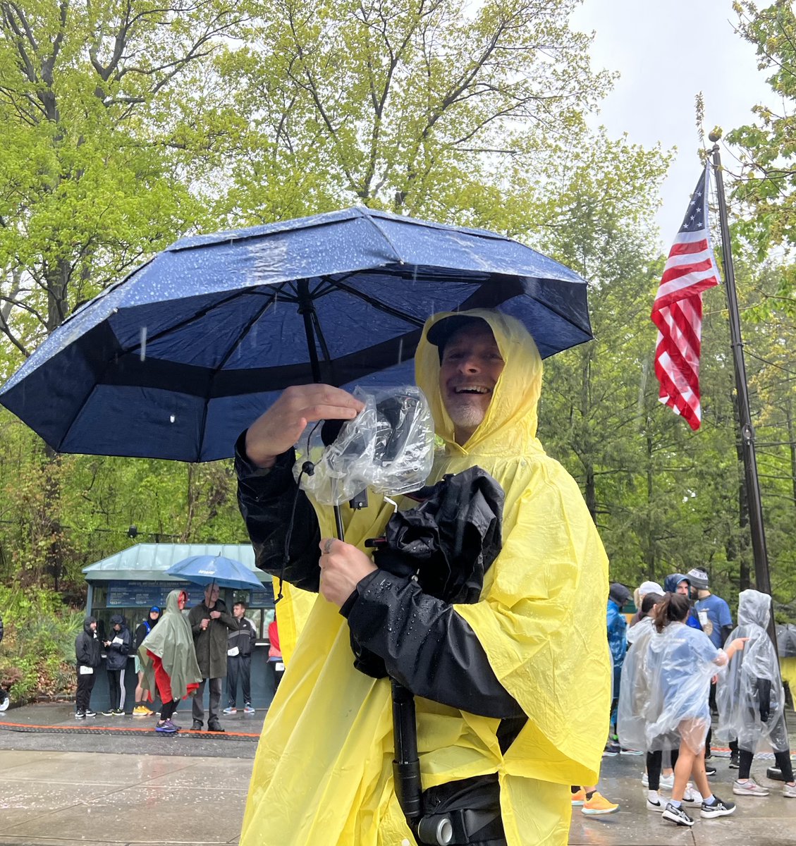 TheWCS's tweet photo. Rain in the forecast for #WCSRunForTheWild but we're all smiles. Thanks to everyone ready to run and walk for wildlife. https://t.co/GEZoL8cCuN