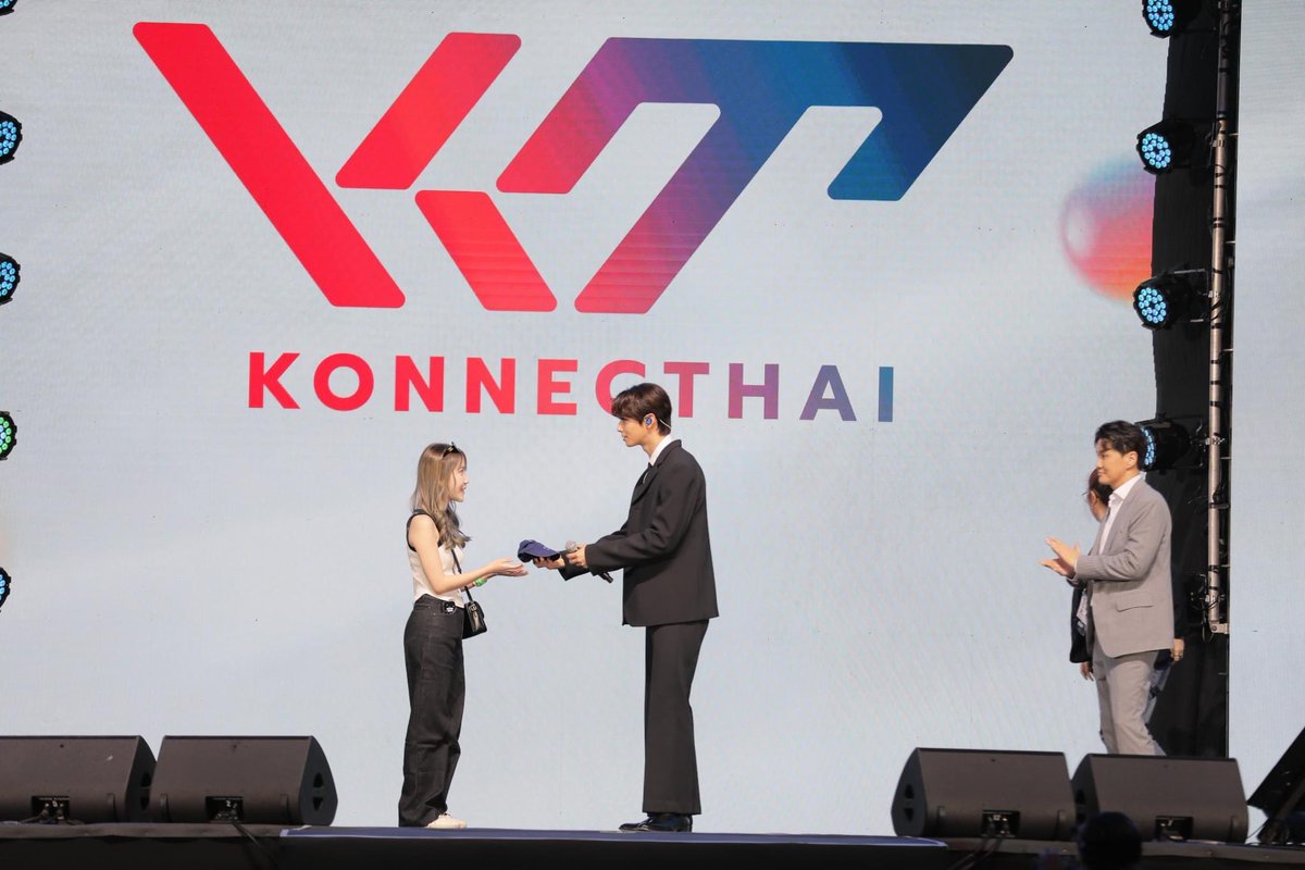 KonnecThai's tweet photo. Prestige Entertainment ร่วมกับ Cha Eun-Woo  มอบหมวกพร้อมลายเซ็นให้กับผู้ชนะการประมูล 

โดยผู้ชนะได้แก่ คุณ ภัทรนิธิ์ รุ่งเรืองวัฒนะชัย ด้วยยอดประมูล 400,000 บาท รายได้จากการประมูลมอบให้กับ มูลนิธิโรงพยาบาลเด็ก❤️  

#KonnecThai  #KonnecEve #PrestigeEntertainment  #CHAEUNWOO0 https://t.co/ZldEMdOuC4