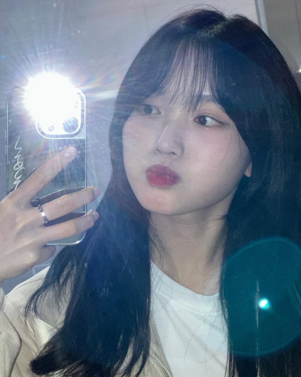 orrery_nim's tweet photo. Gowon Instagram post
https://t.co/n6wtLKlRPl https://t.co/fjJwafeJ8l