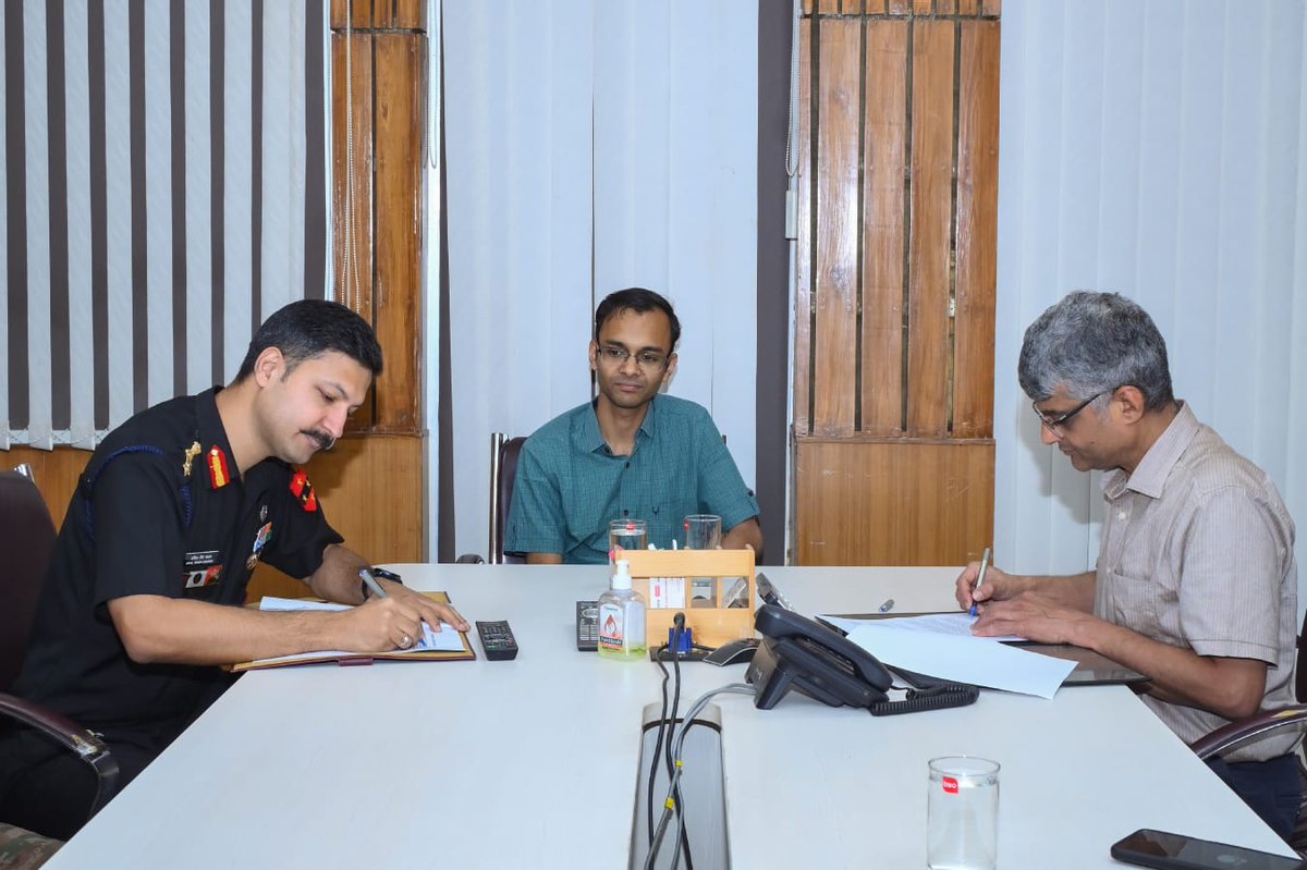 karandi65's tweet photo. @IITKanpur (IITK) &amp; Military Engineer Services(MES) Jhansi have collaborated to transform five #Army stations into #carbonneutral campuses. This move is aligned with India's goal of achieving net-zero emissions by 2070 and was announced on #EarthDay 2023. https://t.co/wHm4NfkUuj