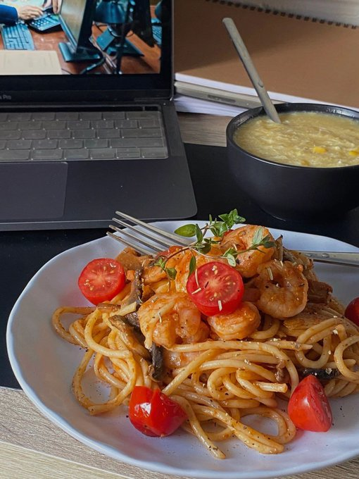 MaryWil07366181's tweet photo. Have a lasting love affair with food. https://t.co/76coybNjXa