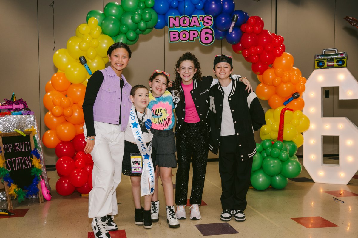 This #WorldWishDay, we're celebrating our 11,000th wish! Noa wished to give back and have a concert at her school, <a href="/CESJDSCONNECT/">CESJDS</a> . KIDZ BOP, Noa and her friends put on an unforgettable concert!
loom.ly/GgJYvO0
