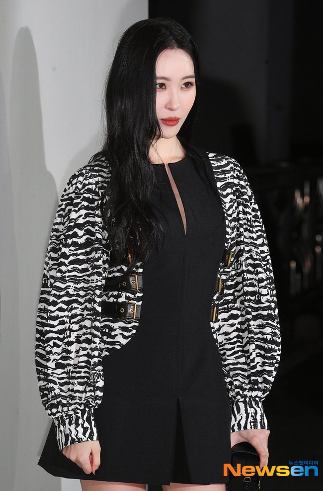 Fu4XsuGXoAIz8b-?format=jpg&name=medium