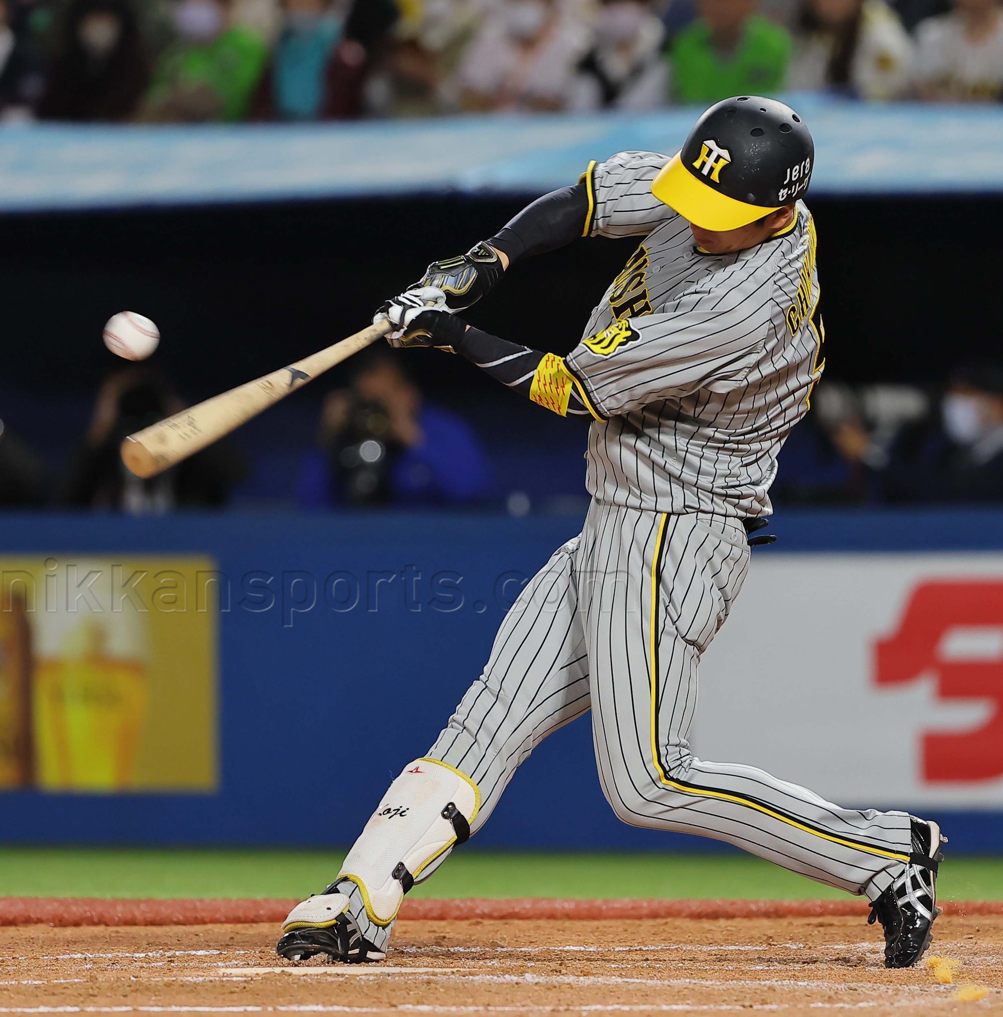 阪神タイガース　村上選手　ユニフォーム