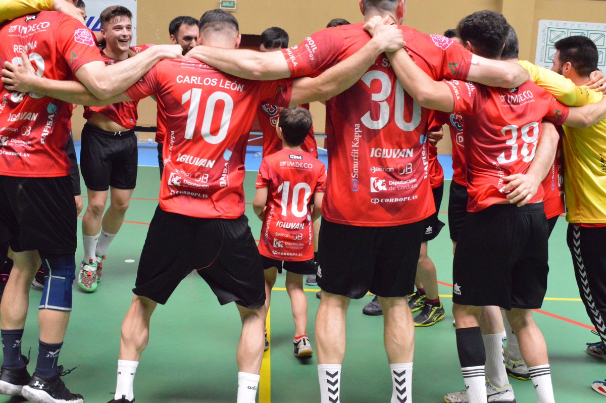 Final 1ª Nacional. Cajasur CBM 27-27 <a href="/CDVVMelilla/">MELILLA CIUDAD DEL DEPORTE BALONMANO VV</a>. Partido muy peleado ante un gran rival y un punto final que permite al @FundCajasur CBM proclamarse campeón del grupo F. En un mes nos jugaremos el ascenso. ¡Enhorabuena! #OrgulloGranate