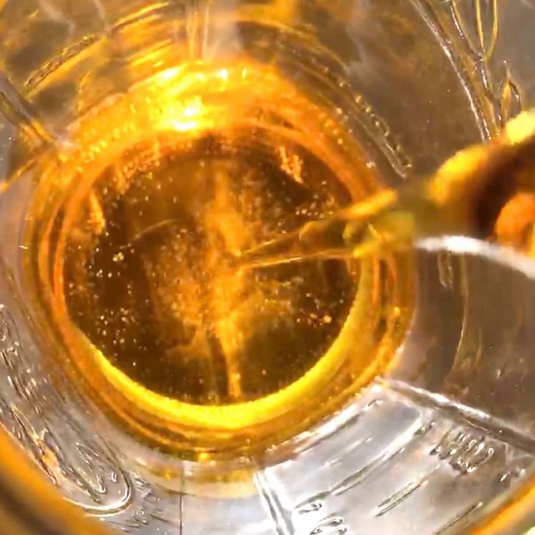 Jardinslam's tweet photo. CBD Distillate! 🧡 Whether you need Tfree, Full Spectrum, Broad Spectrum or a custom blend with High Minors - We Got You!! 👌🏼 Contact us for more detail
#cbddistillate #fullspectrumdistillate #compliantdistillate #broadspectrumdistillate #goldendistillate #buycbdonline #cbdonline https://t.co/pwLDUZaD9Y