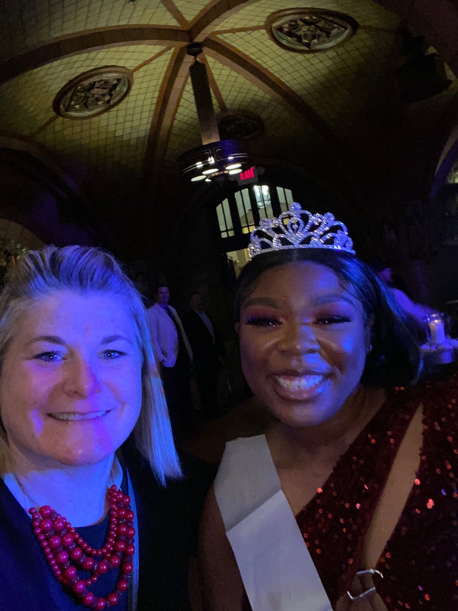 PrincipalHitch's tweet photo. Loved seeing these dapper Wildcats dancing the night away at Waggener’s 2023 Prom! 

@JCPSHighEA_AofL 
@JCPSAsstSuptHS 
@AcademiesofLou https://t.co/QcYZ64TuR9