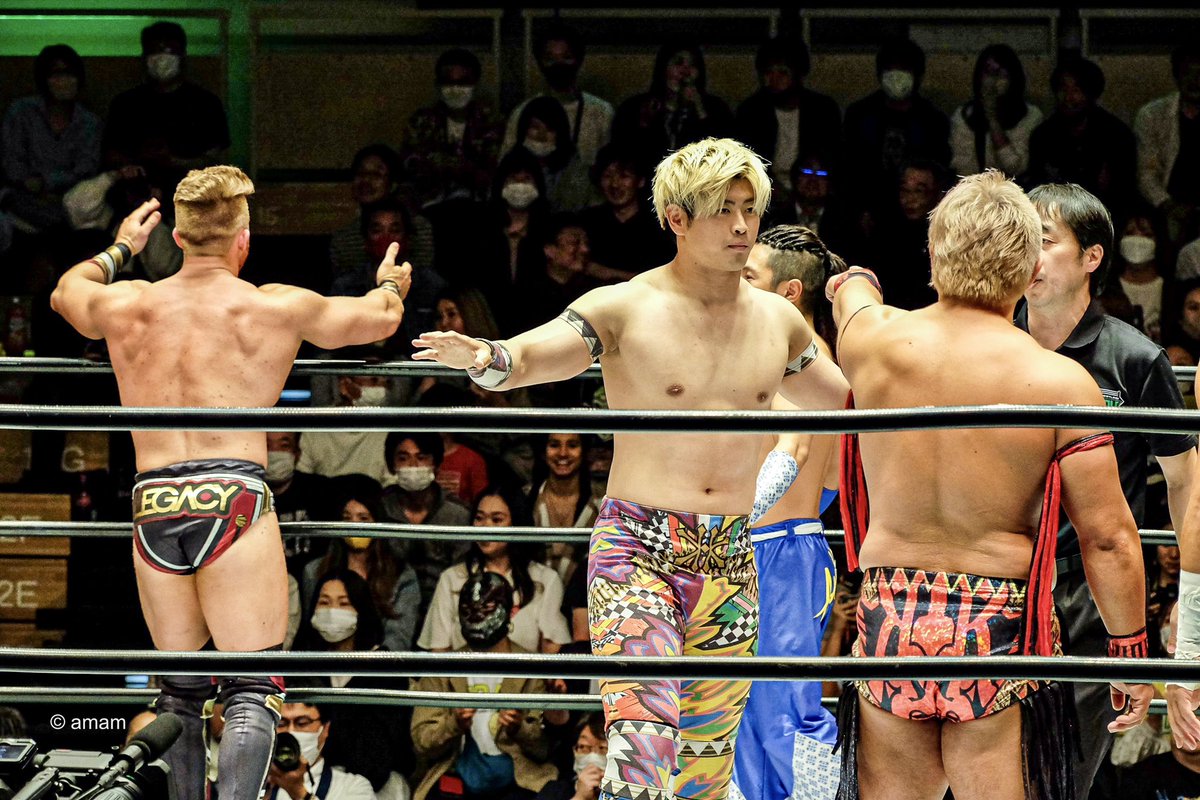 kuroaya16's tweet image. 今日、ファンのリング乱入というハプニングがあって、その人がスタッフに連行されて行った後…ざわつく会場で真っ先に「何でもないよ！試合だよ！」って、機転をきかせて観客に声をかけまくってくれたショーン・レガシー！

#noah_ghc  #ショーン・レガシー
#SeanLegacy 
23.4.29 後楽園ホール