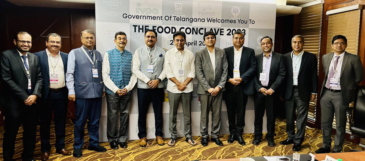rkswami's tweet image. Great pleasure to meet the dynamic &amp;amp; affable @KTRBRS Gaaru along with @jayesh_ranjan at the Food Conclave 23

@GodrejGroup is committed to participating in the growth journey of India&apos;s fastest growing State that is setting benchmarks in #EODB for future India 🇮🇳