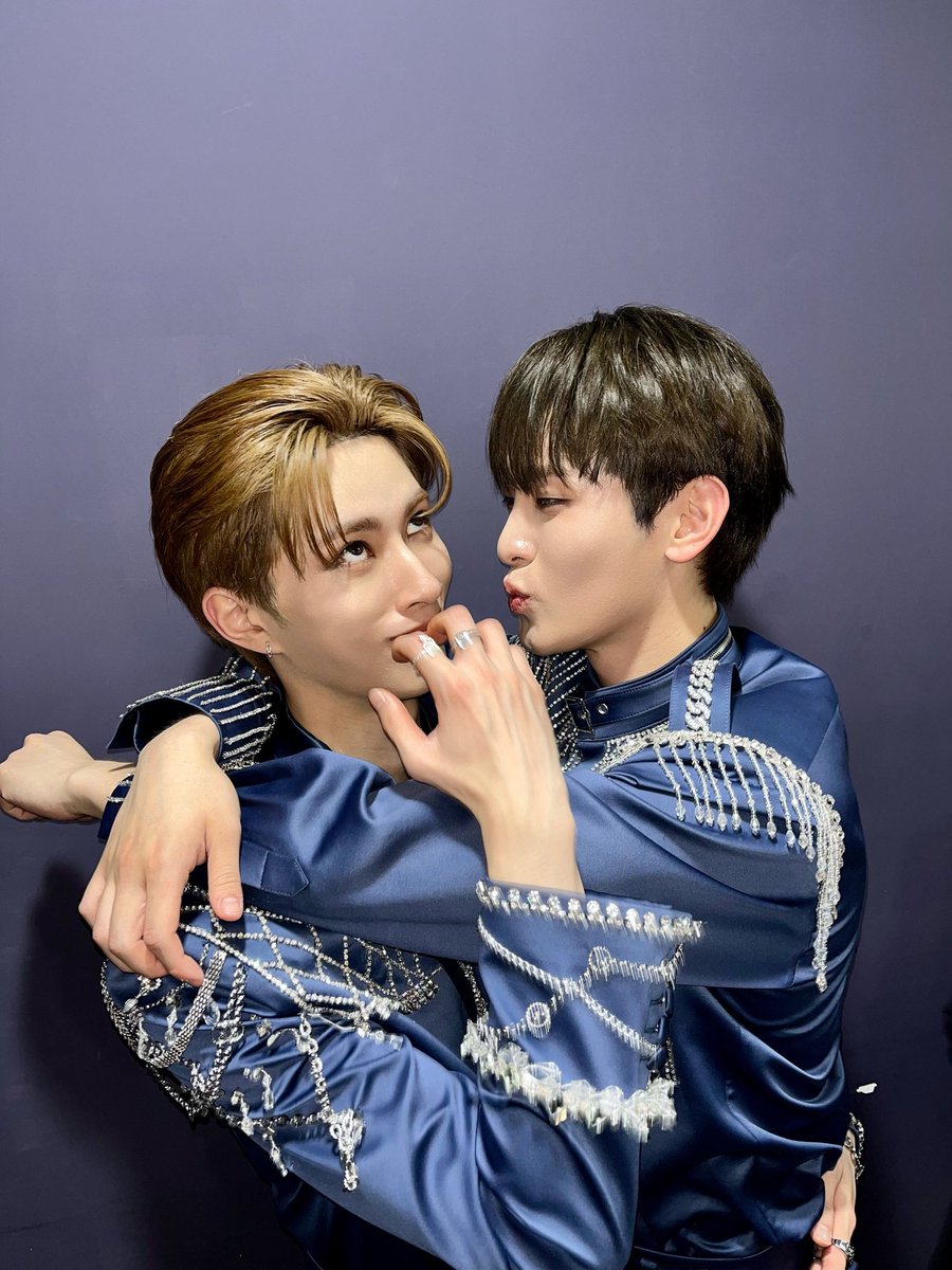 Leo ekspresinya kenapa??😭😭