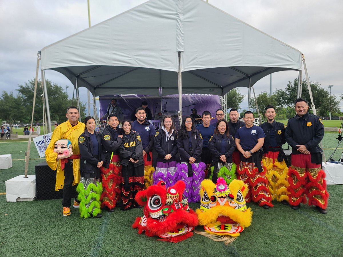 NhatthienNguyen's tweet photo. Kudos to @houstonpolice Lion Dance Team for their performance at the @pancan Pancreatic Cancer Walk this morning https://t.co/DkJB7WXCWJ