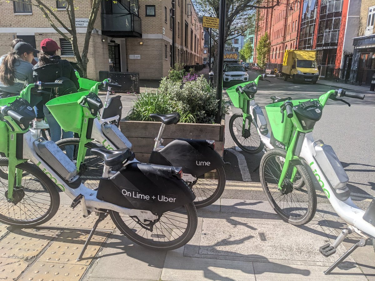 Mik Scarlet tweet media