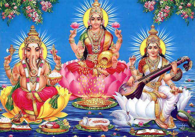 RamCharitManasG's tweet photo. वर्णानामर्थसंघानां रसानां छन्दसामपि। 
मंगलानां च कर्त्तारौ वन्दे वाणीविनायकौ।।
भावार्थ:-अक्षरों, अर्थ समूहों, रसों, छन्दों और मंगलों को करने वाली सरस्वतीजी और गणेशजी की मैं वंदना करता हूँ।🚩
#श्रीराम 
#SanatanaDharma #YogaLover #meditation #रामचरितमानस #रामायण #रामलला https://t.co/N86lvmfihB