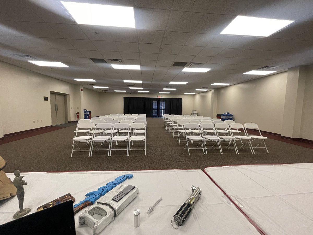 Always fun to have a book talk at a con and have… nobody show up.