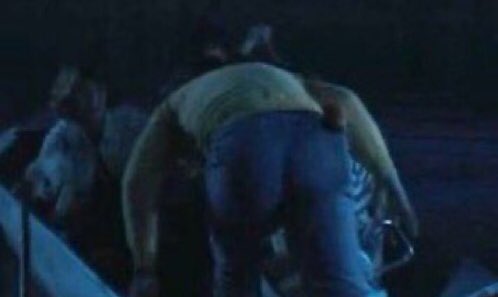 dostuyokvski's tweet photo. happy birthday steve harrington that who has the best butt in hawkins <3 https://t.co/gkIoGZSL88