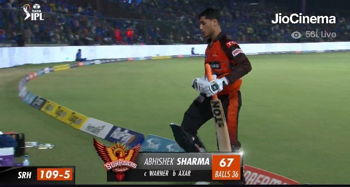 ImTanujSingh's tweet photo. What an innings from Abhishek Sharma. He came back from injury and played a sensational innings. He scored 67 runs from 36 balls vs Delhi Capitals.

A outstanding innings from young Abhishek Sharma! https://t.co/69PXfo4Yak