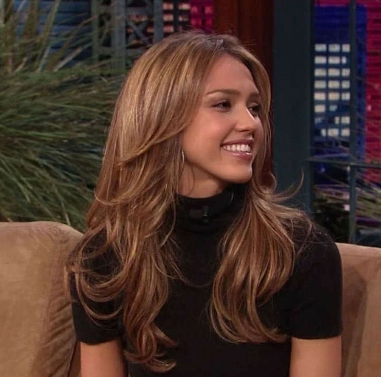PopCulture2000s's tweet photo. jessica alba, 2005. https://t.co/CPufl5r3RU