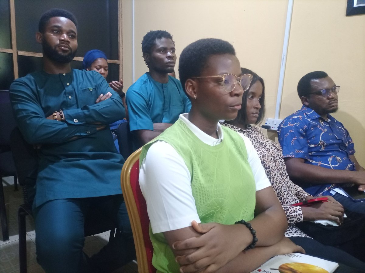 karrotent's tweet photo. "Selling is a skill you have to acquire, regardless of who you are."
- @mideolubi
#vatespace
#businessofcreativity https://t.co/xtddLN5dHH