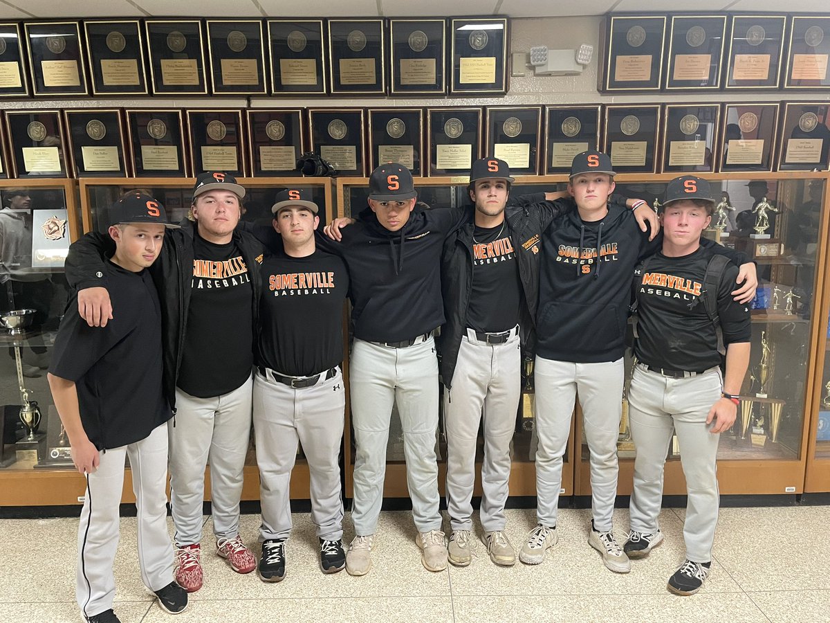 Indoor Practice Competition Champions!!

Team Stellpflug with the extra inning win over Team Ciesla.