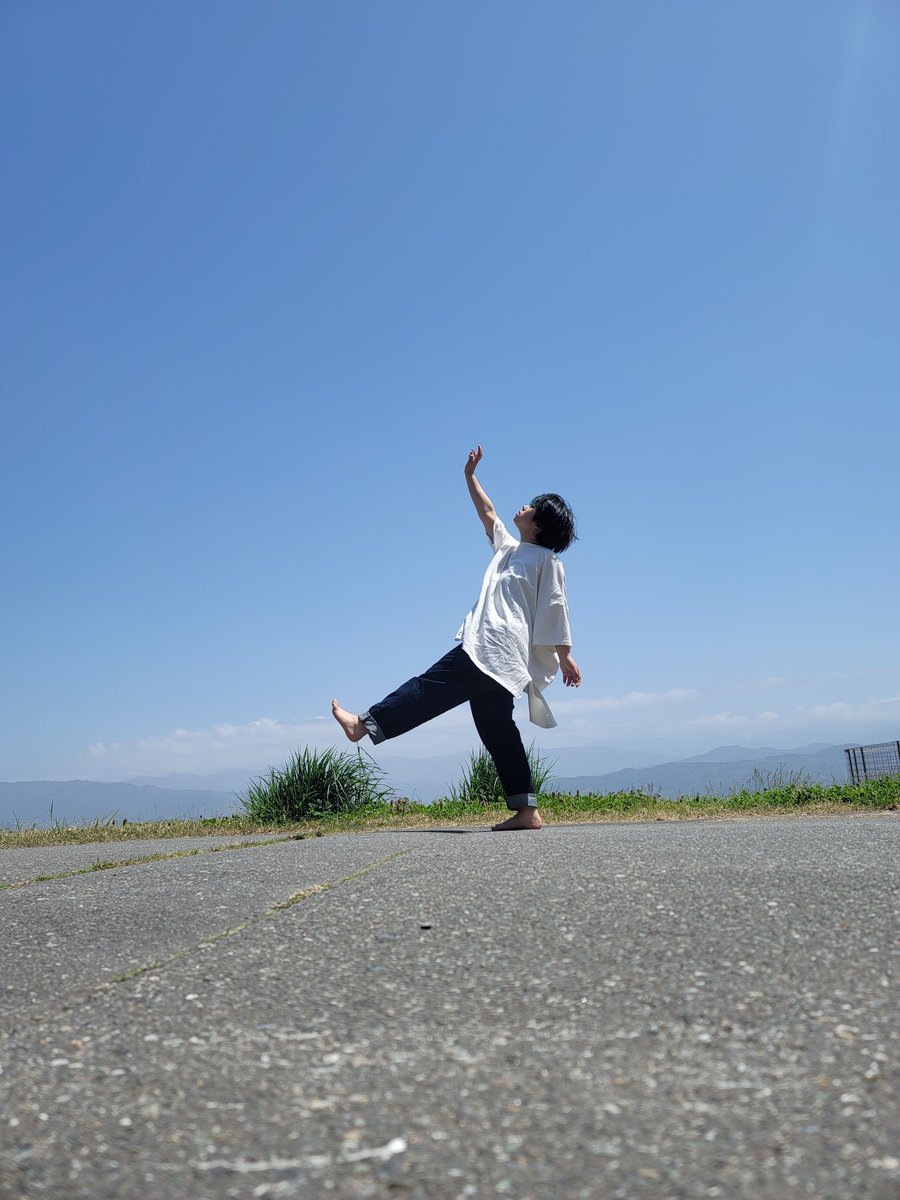 白 tweet media