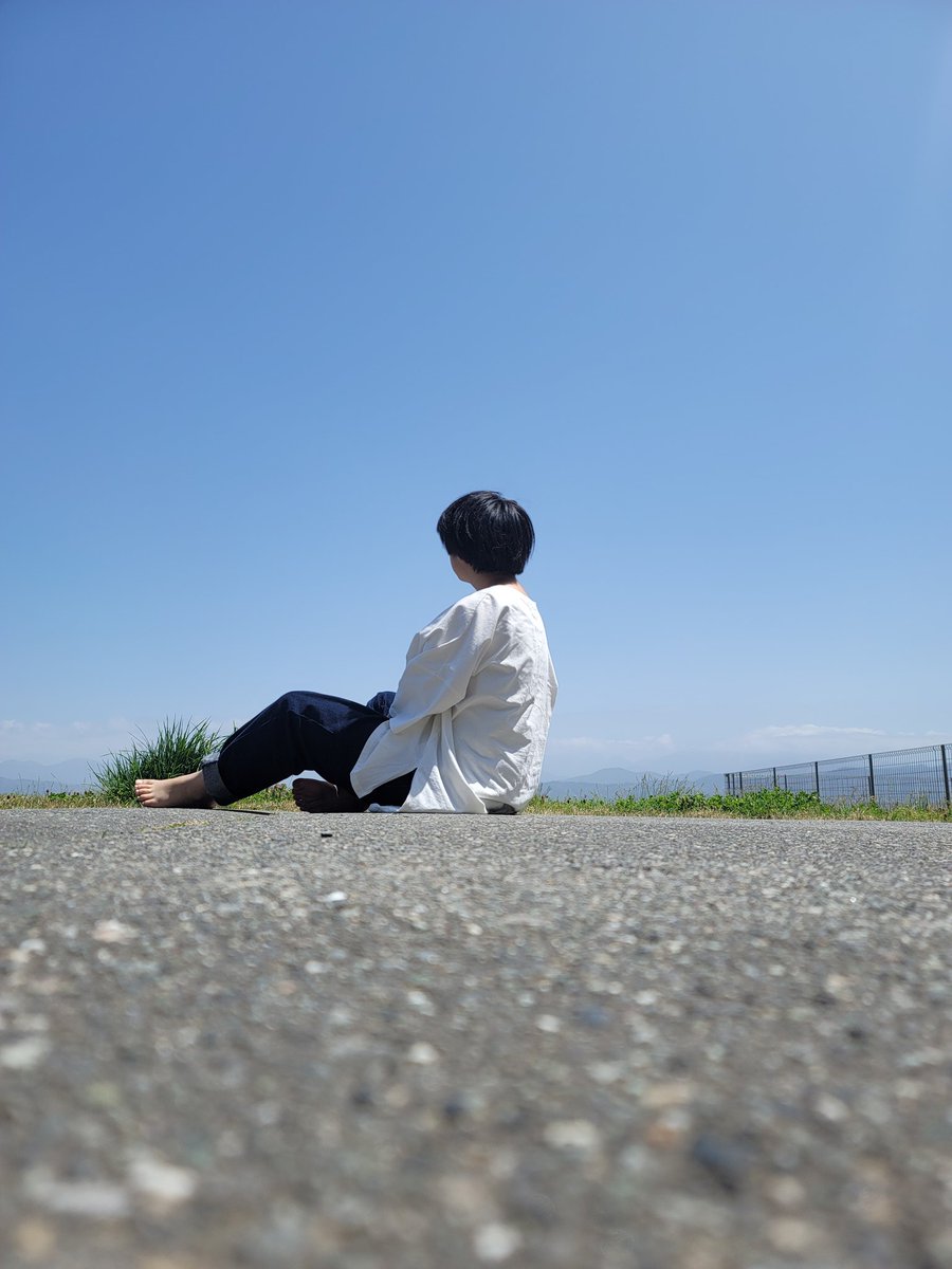 白 tweet media