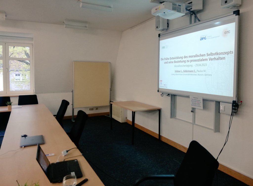 ChriKel's tweet photo. It was my pleasure to give a talk at this year's Moralforschertagung @unidue organized by the chair of Prof. Dr. Thomas Bienengräber. Looking forward to seeing all of you next year @goetheuni, hosted by Prof. Dr. Hanna Beißert! https://t.co/A7bwvo39jK