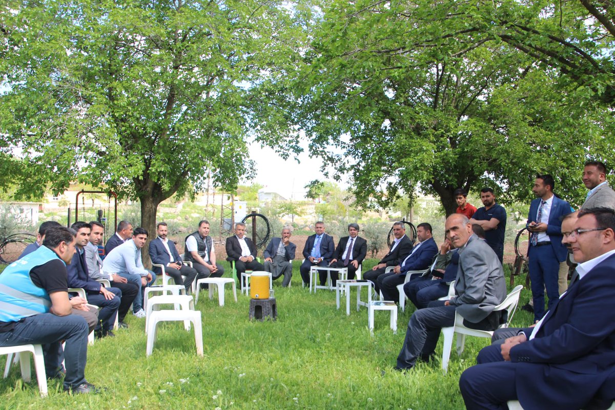 HalilDemirda9's tweet photo. Hilvan mah köylerin ziyetlerinde bulunduk ilgiden dolayı teşekkür ederim @AvAhmetTuysuz @avibrahimhaydin @AbdulazizAslan @HasanCakici63 @huseynagdemir @ivak_remzi @resat_kizilelma @EyyubiyedeDEVA https://t.co/bVmtkpJ04g
