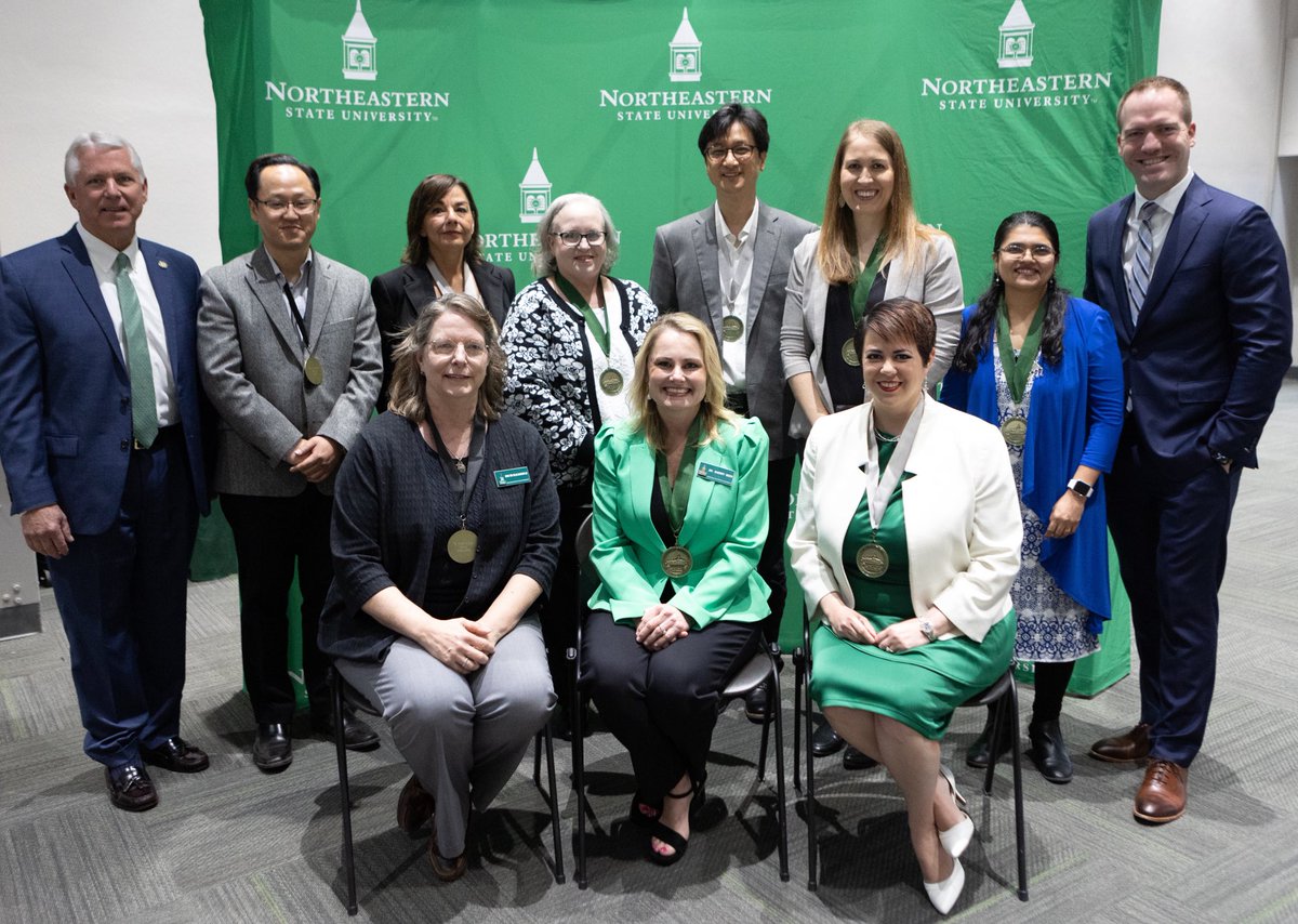 DrCammiValdez's tweet photo. Proud to be the 2023 recipient of the Circle of Excellence Award for Research. Couldn’t do this without my amazing lab! #valdezlab #goingplaces #fightingblindness @NSURiverHawks #diversityinstem #diversitymatters #thisiswhatascientistlookslike https://t.co/ciX5WXsNDd