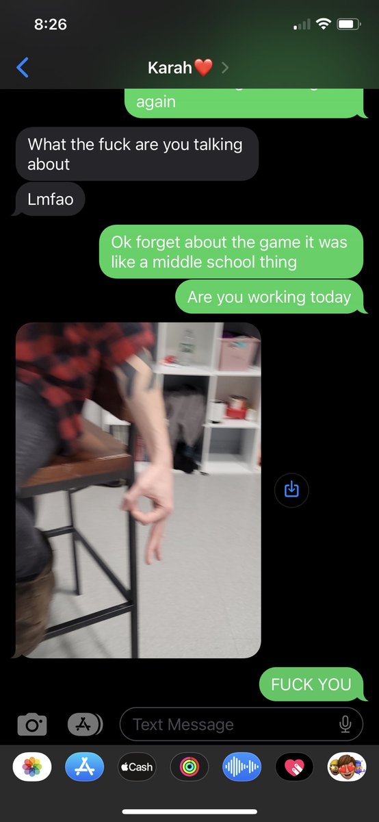 _alpha0mega's tweet image. Wtf is wrong with her