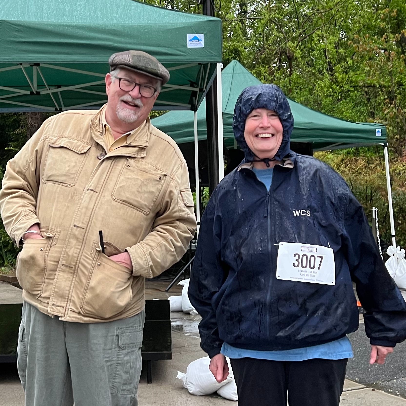 Bronx Zoo Director Jim Breheny and Liz Bennett at the starting line
