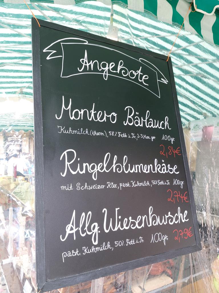tueinfo's tweet photo. Heute ist bei uns in Tübingen Regionalmarkt in der Altstadt mit lauter tollen, frischen und natürlich regionalen Produkten! Lecker! #visittuebingen #Regional #lecker https://t.co/NxdLn0Ucx1