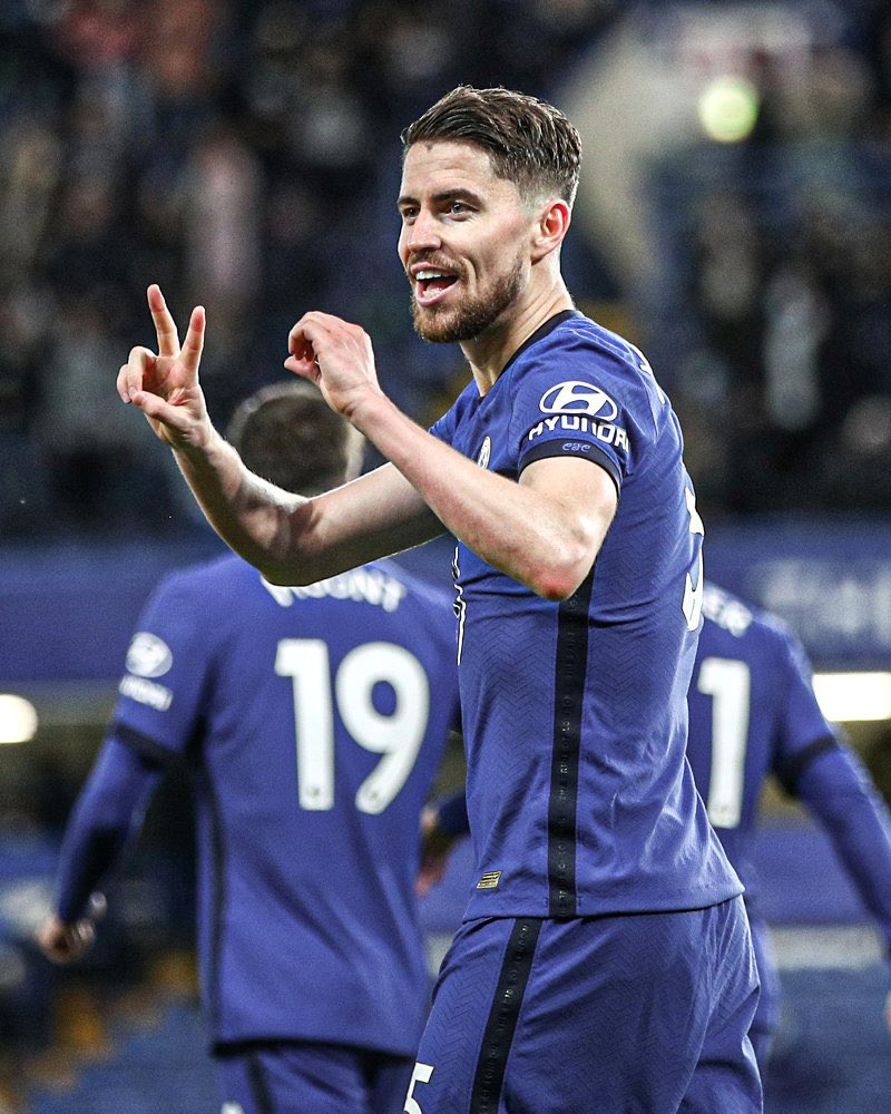 CFCPys's tweet photo. The departure of Jorginho has actually been a significant blow. He was a very popular figure among the group and one who could converse in all languages.

One source, who is close to senior players and does not want to be named to protect relationships, has noticed some are choosing to stay at home during their downtime more than usual rather than taking the opportunity to unwind, to ease the pressure, by going out together.

(@TheAthleticFC) #CFC