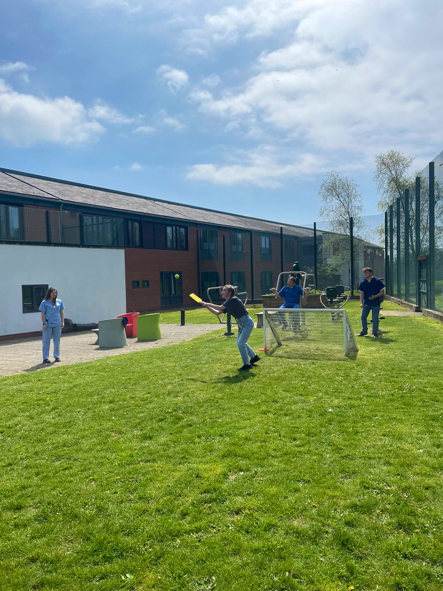 CarmenAustin99's tweet photo. A sunny Saturday is the perfect time for lord of physical activity! Frisbee, footie, sparring and a rounders game! Lots of participation and laughter🙌🏼✨@pavilion_ward https://t.co/A6N3XlZWZK