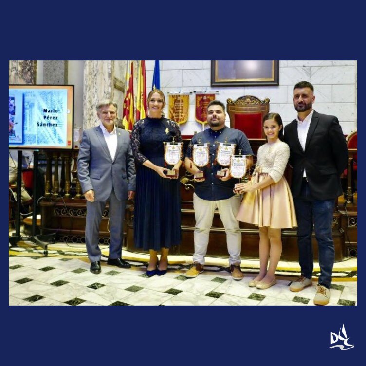 duquedegaeta's tweet photo. 🥇Nuestro artista infantil @djmarioperez fue reconocido en la "Gala de los Unos" por su extraordinario trabajo en las Fallas 2023 👏🏽
¡Enhorabuena, Mario! 🫶🏼
#fallas23 #ganar #uno #premio #primero #first #falladelduc #falla145 https://t.co/9oMP5jkYjN