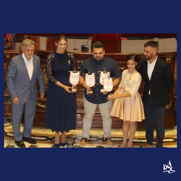 duquedegaeta's tweet photo. 🥇Nuestro artista infantil @djmarioperez fue reconocido en la "Gala de los Unos" por su extraordinario trabajo en las Fallas 2023 👏🏽
¡Enhorabuena, Mario! 🫶🏼
#fallas23 #ganar #uno #premio #primero #first #falladelduc #falla145 https://t.co/9oMP5jkYjN