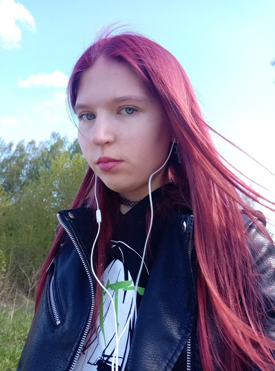 Anna_red_queen's tweet photo. Иду гулять... Ня... https://t.co/IVWttDpLku