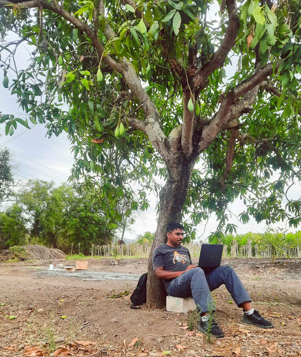 Salunkhe_Sagar's tweet photo. Unexpected client call.. no matter where you are.. delivery matters 😁 #WorkFromFarm (not a bad option, though 😄) https://t.co/gCQ8TlRaqN