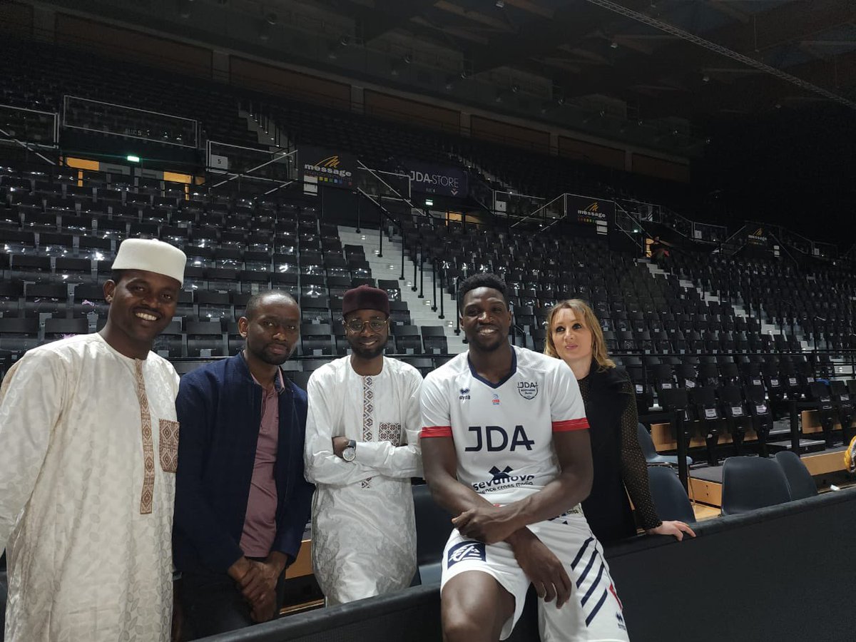 Mht__Abdoulaye's tweet photo. ✅ 4ème place #BetclicELITE consolidée 
✅ticket pour les playoffs 

👏 @JacquesAlingue &amp; team @jdadijonbasket https://t.co/BwJzBybqSr