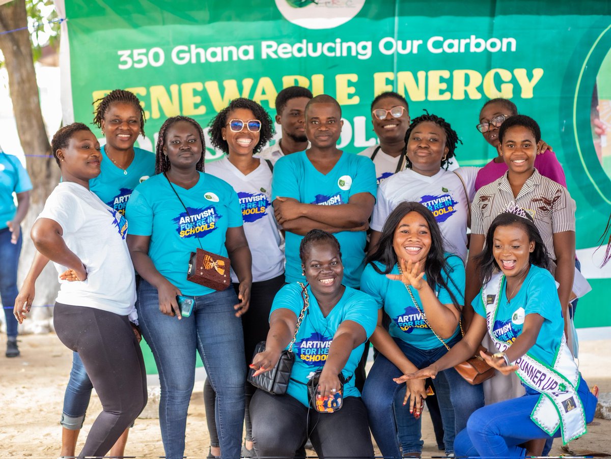 AStirniman's tweet photo. Renewable energy is the future, and @350groc is empowering women in Ayigya to become key players in the sustainable energy industry. #RE4C #WomenInRenewableEnergy @350 @350Africa @EPA_Ghana @cwundef @Rukiya_Khamis https://t.co/EqTDaS54Cy