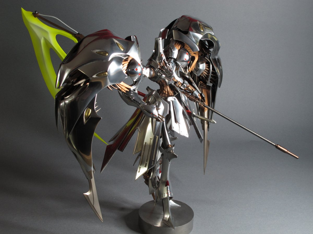 Kuma_Of_Gold's tweet image. 星団で最も美しいと言われるMH、オージェでエントリーします。設定通りバインダーにはスローランサー始め様々な武器を仕込みました。塗装は金属感を活かすためにクリアコート無しのメッキシルバーです。これまでの開催お疲れ様でした、そしてありがとうございました。#うみんちゅ杯2023春