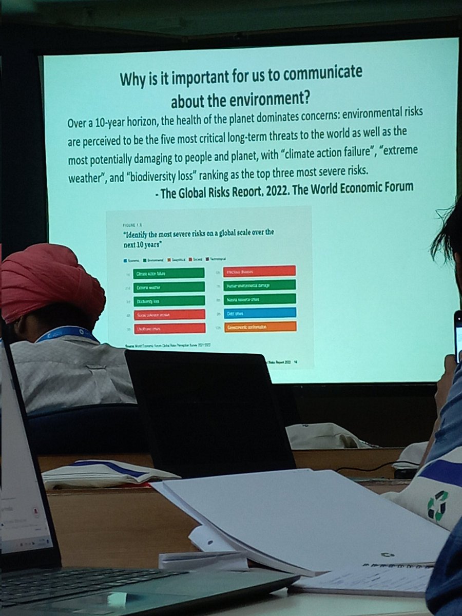 ...and a great session on how to tell a #climatestory by @kundanpandey158 to end our two day #certification program on #climatedata #journalism in #delhi 
@azimpremjiuniv @HariniNagendra @MundoliSeema @RashmiRNaik