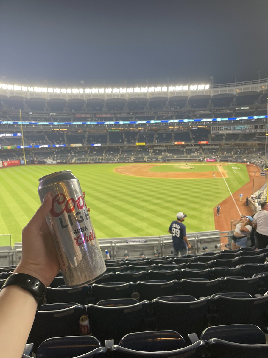 spacey_casey12's tweet photo. 4 games down this szn https://t.co/g9yrXCbtim