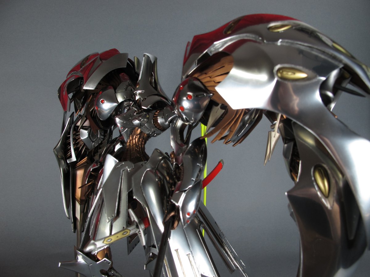 Kuma_Of_Gold's tweet image. 星団で最も美しいと言われるMH、オージェでエントリーします。設定通りバインダーにはスローランサー始め様々な武器を仕込みました。塗装は金属感を活かすためにクリアコート無しのメッキシルバーです。これまでの開催お疲れ様でした、そしてありがとうございました。#うみんちゅ杯2023春