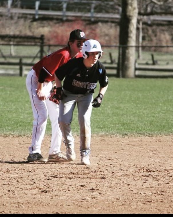 coachsimoneIHS's tweet photo. Sophomore SS/P Tyler Waterbury 
.500 AVG .620 OBP 38AB 19 H 3 Triples 3HR 20RBI 1SO
12.1 IP 1-0 W/L 2H 18SO .000ERA #ctbase https://t.co/nZMJYUlJUz