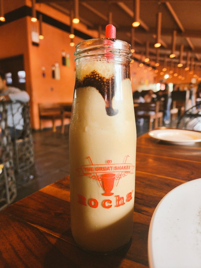 Writer_Rachna's tweet photo. This time, it's #Gandhinagar
Most of you have visited #Mocha Cafe #Ahmedabad, but you must try Mocha Gandhinagar cos it has an amazing ambiance followed by delicious #coffee 😋 &-
Arabiata Pasta
Offers outdoor seating🏖
Great pastries 🍰
Cutting chai & Maska bun🫖
#cafereview https://t.co/cflNxWnMAU
