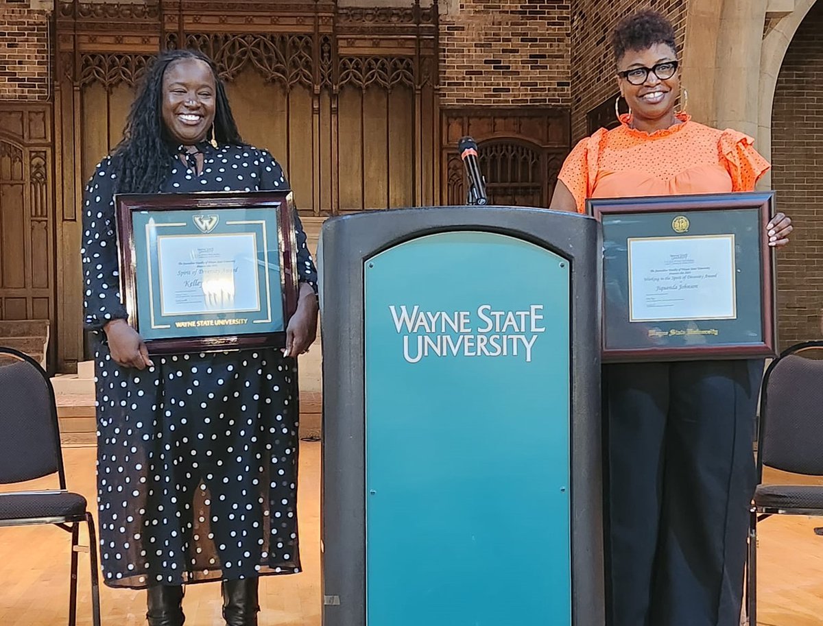 DetroitNABJ's tweet photo. @DetroitNABJ members were out last night to show support to @KelleyLCarter and @JNicoleNews who were honored by @jimwaynestate with Spirit of Diversity awards. @NABJ @Flint_Sag_NABJ @FlintBeat @espn @andscape @NABJARTS @Report4America https://t.co/SkuAr4vN4f