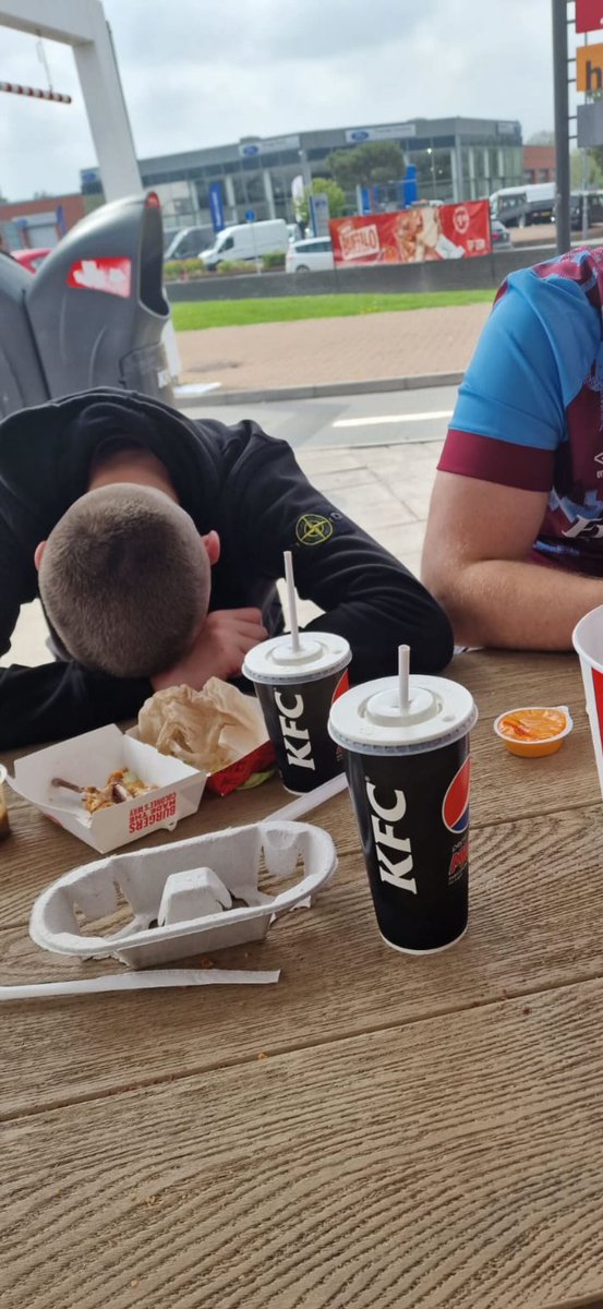 Away Day Sleepers tweet media