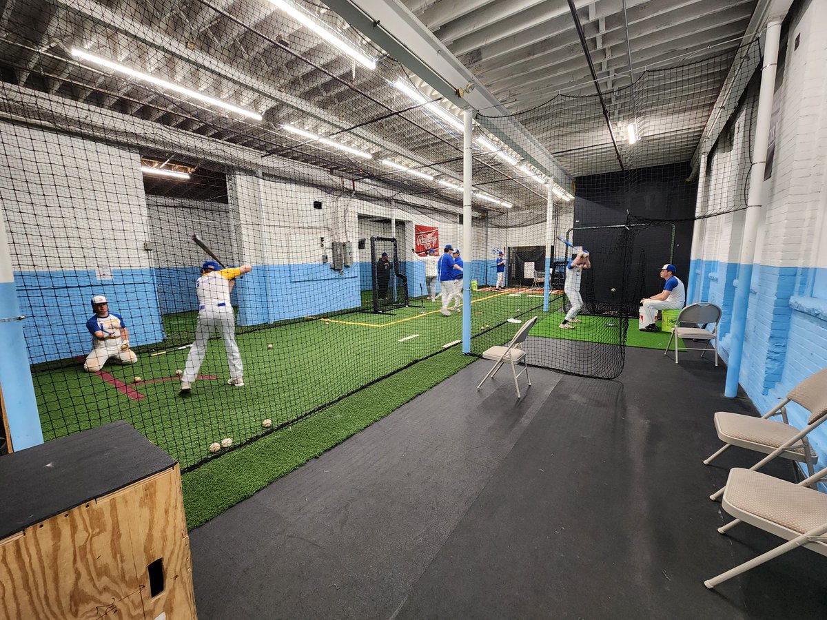 _NLHS_Baseball's tweet photo. 'Practice only on the days that you eat'

Rain? Doesn't matter.. Saturday morning it is..

@nation_nl @Coach_Thome https://t.co/kSUfahYnWI