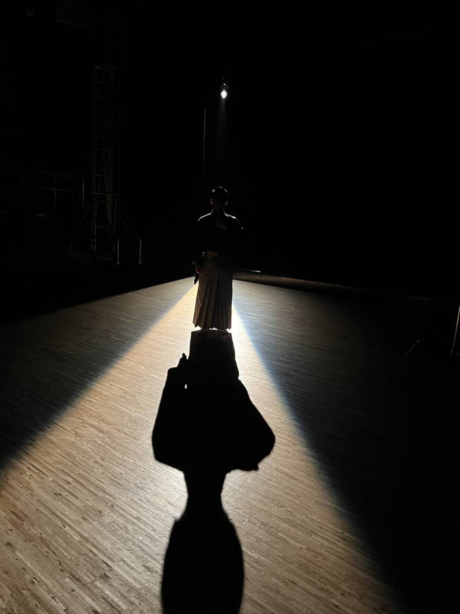 naozo_no_kai's tweet photo. 「第三回 直三の会」で上演いたしますのは「清元 うかれ坊主」「新作舞踊 蠍と蛙」「長唄 春興鏡獅子」。古典二演目と新作の三様の演目に挑みます。これから少しずつ演目の紹介もしていきます。
撮影:SENRINEL
岩切響一(Producer)/ 川上健太(Director)
#藤間直三 #直三の会 #日本舞踊 #SENRINEL https://t.co/IDHiYnCKRH